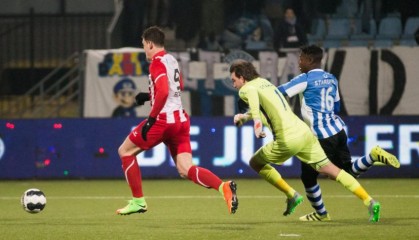  利物浦锋线双星联袂建功，三比一轻取中游球队续强势  